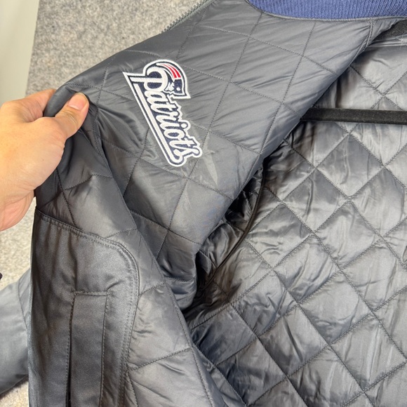 Nike NFL New England Patriots Reversible Bomber Jacket Blue Gray Size M - Picture 9 of 15